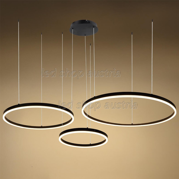 (Bild für) 70W LED Pendelleuchte Warmweiß Schwarz 3-fach