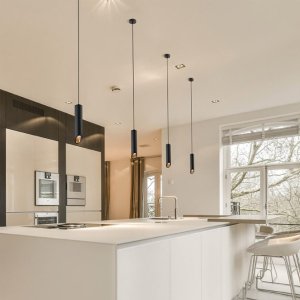 LED Pendelleuchte Slanted GU10 30cm schwarz mit goldenem Reflektor