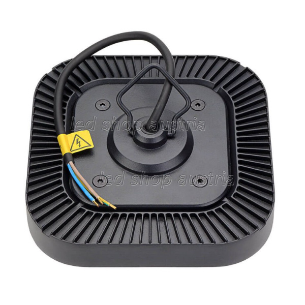 100W LED Hallenleuchte IK08 neutralweiß