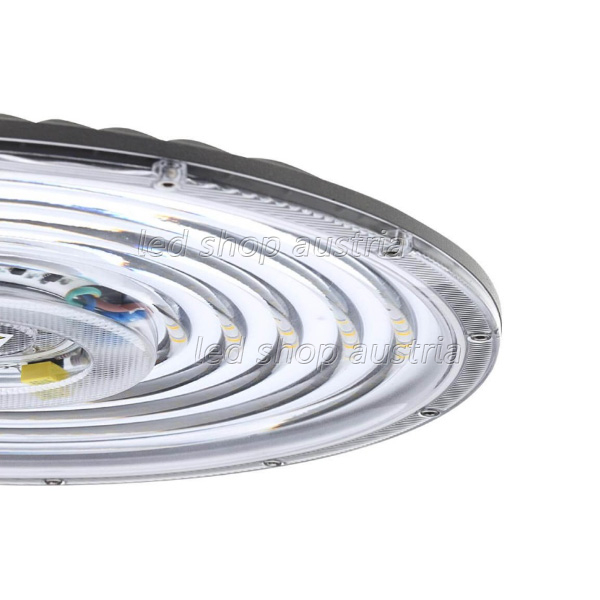 200W Hallenleuchte Slim Line IK08 IP65 kaltweiß